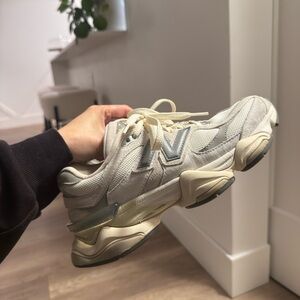 Women's New Balance 9060 Sneakers